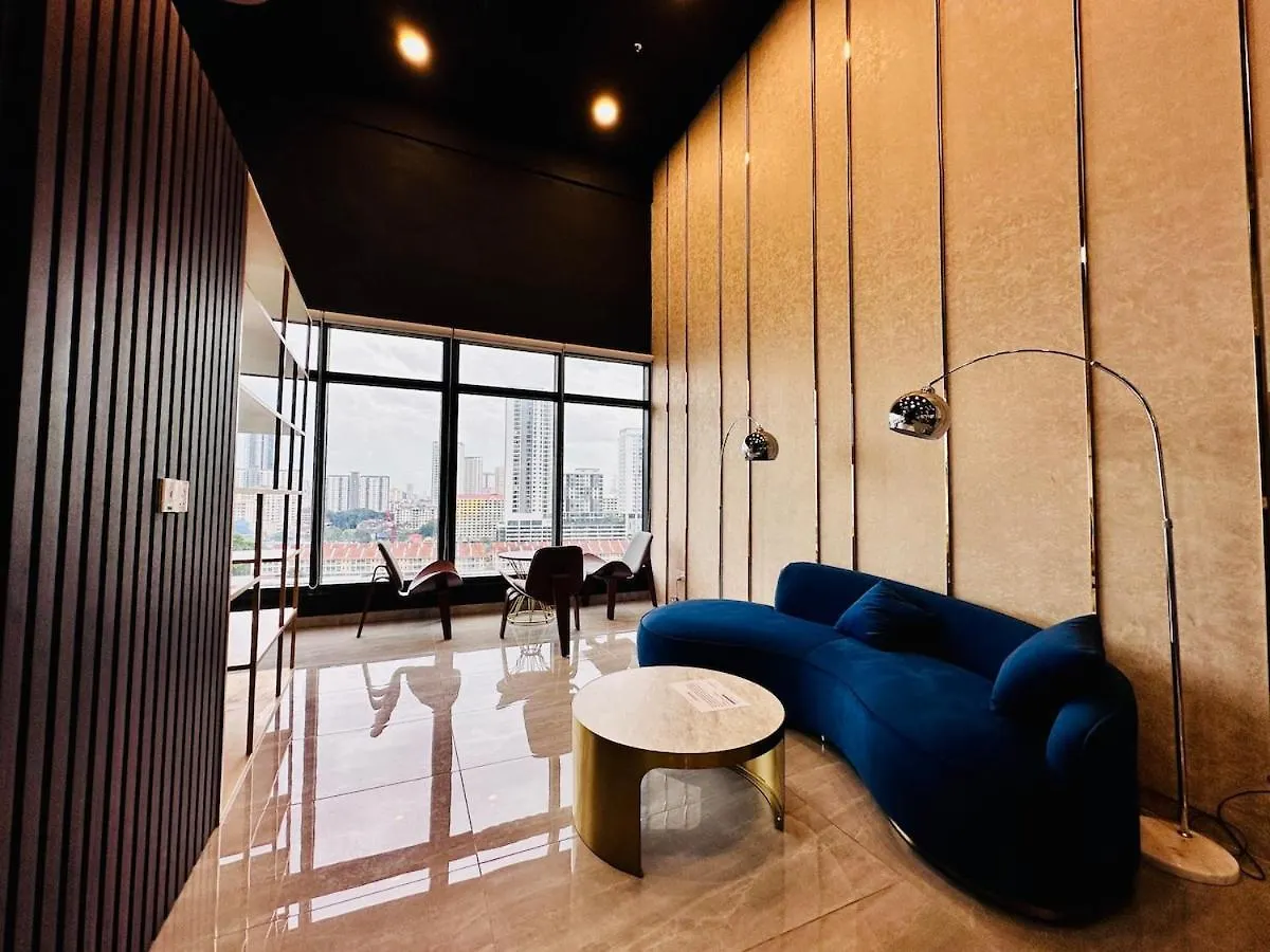 3Br-2Bath-Sea & City View New Condo In Georgetown 10Pax