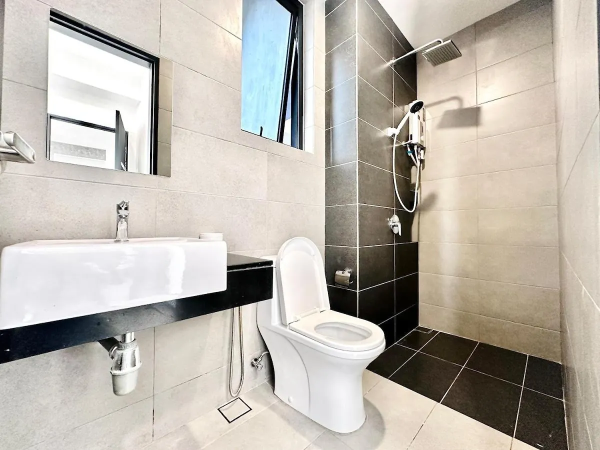 3Br-2Bath-Sea & City View New Condo In Georgetown 10Pax Джорджтаун